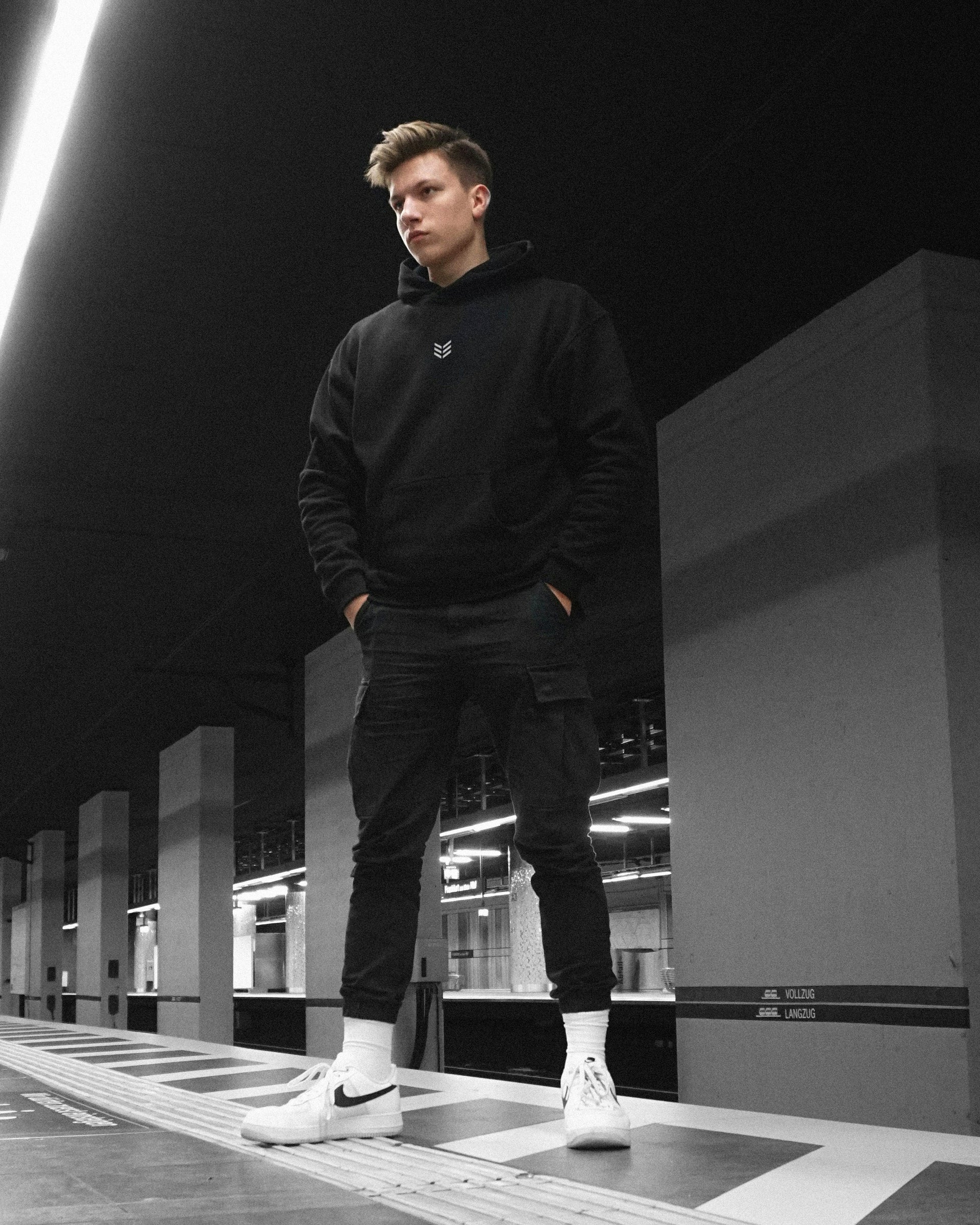 Minimal Oversized Hoodie Black